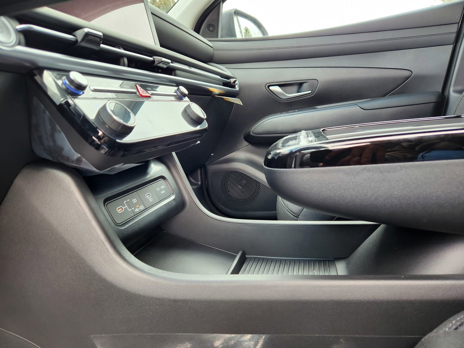 New 2025 Hyundai Tucson Blue w/ Tow & Go Package image 28