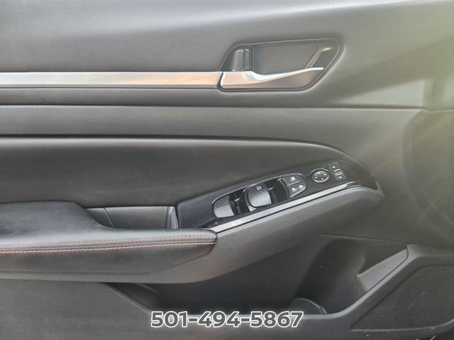 Used 2024 Nissan Altima 2.5 SR FWD image 25