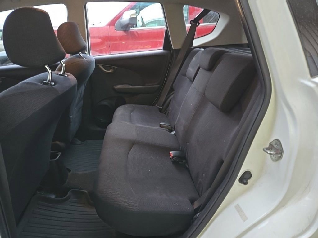 Used 2013 Honda Fit Sport image 7
