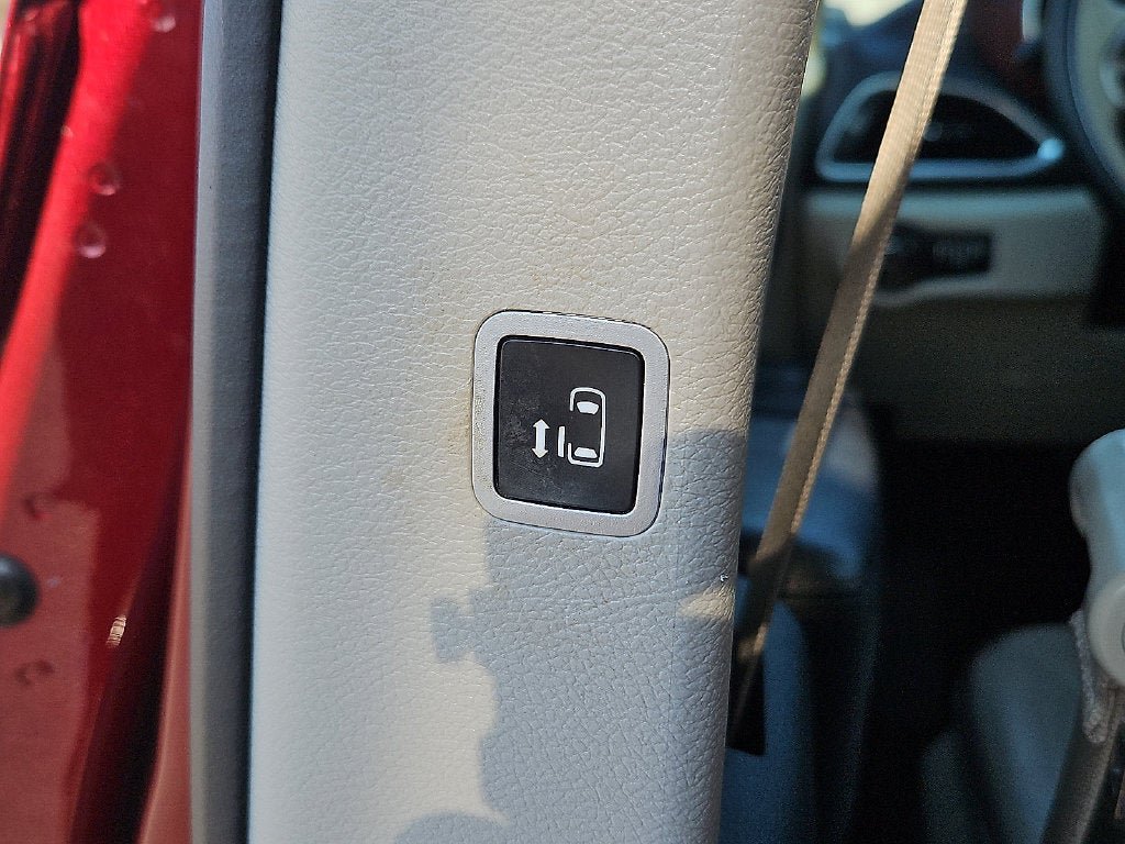 Certified 2017 Chrysler Pacifica Limited w/ Advanced Safetytec Group FWD image 18