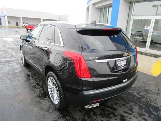 Used 2017 Cadillac XT5 Luxury image 3