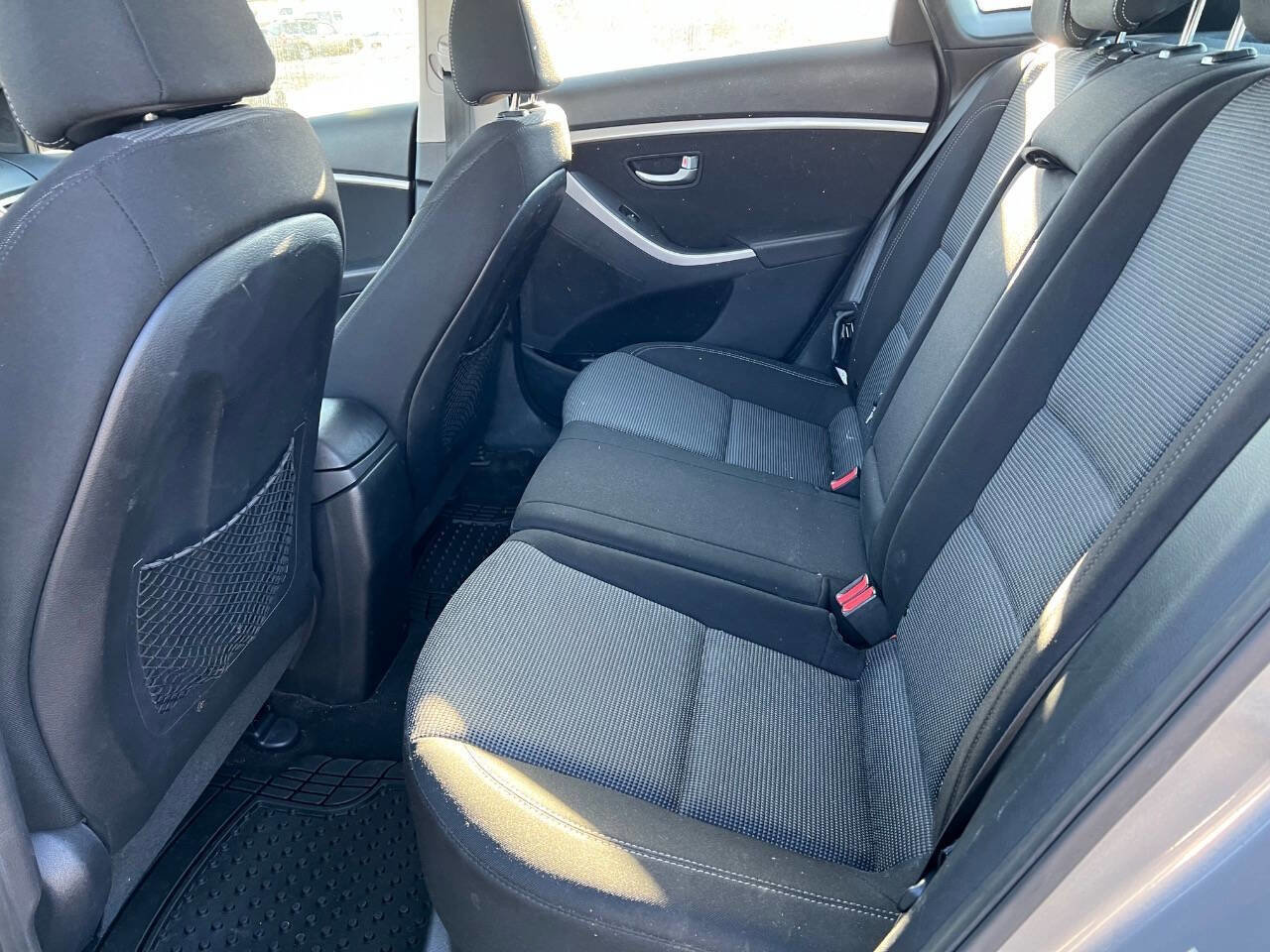 Used 2014 Hyundai Elantra GT image 33