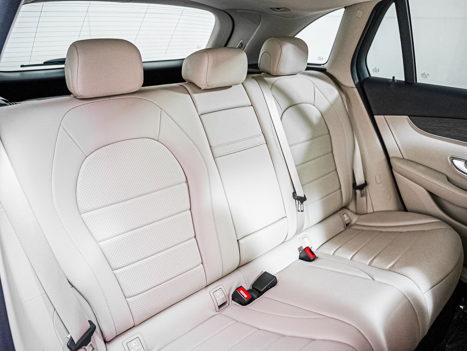 Certified 2022 Mercedes-Benz GLC 300 image 13