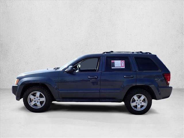 Used 2007 Jeep Grand Cherokee Laredo AWD/4WD image 2