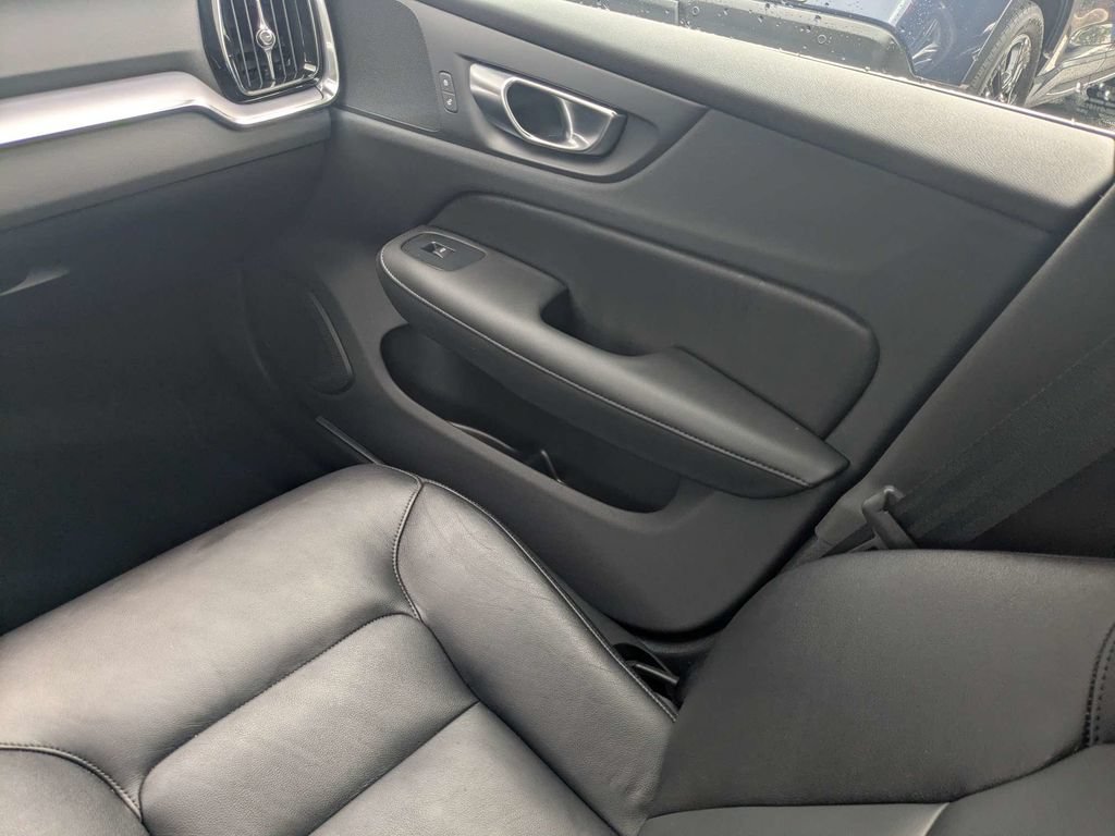 Certified 2024 Volvo S60 B5 Core AWD/4WD image 23