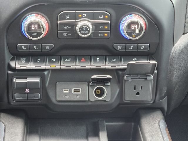 Used 2022 GMC Sierra 3500 Denali w/ Technology Package image 21