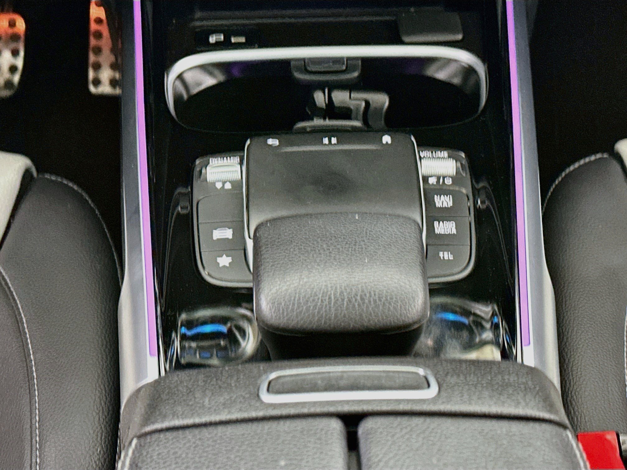 Used 2023 Mercedes-Benz GLB 250 4MATIC w/ AMG Line image 14