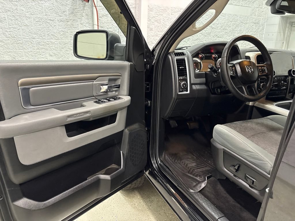 Used 2017 RAM 1500 Big Horn AWD/4WD image 15