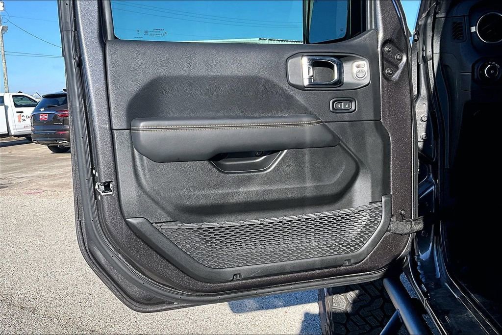 New 2025 Jeep Wrangler Sahara image 13