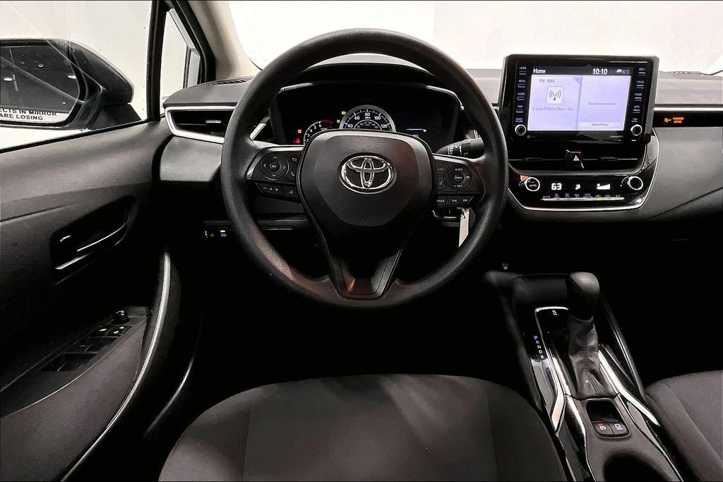 Used 2022 Toyota Corolla LE FWD image 6