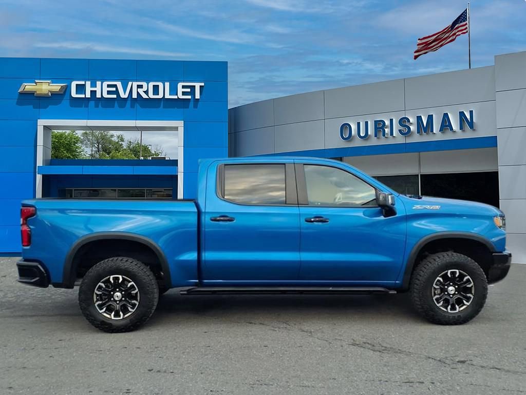Used 2022 Chevrolet Silverado 1500 ZR2 image 2