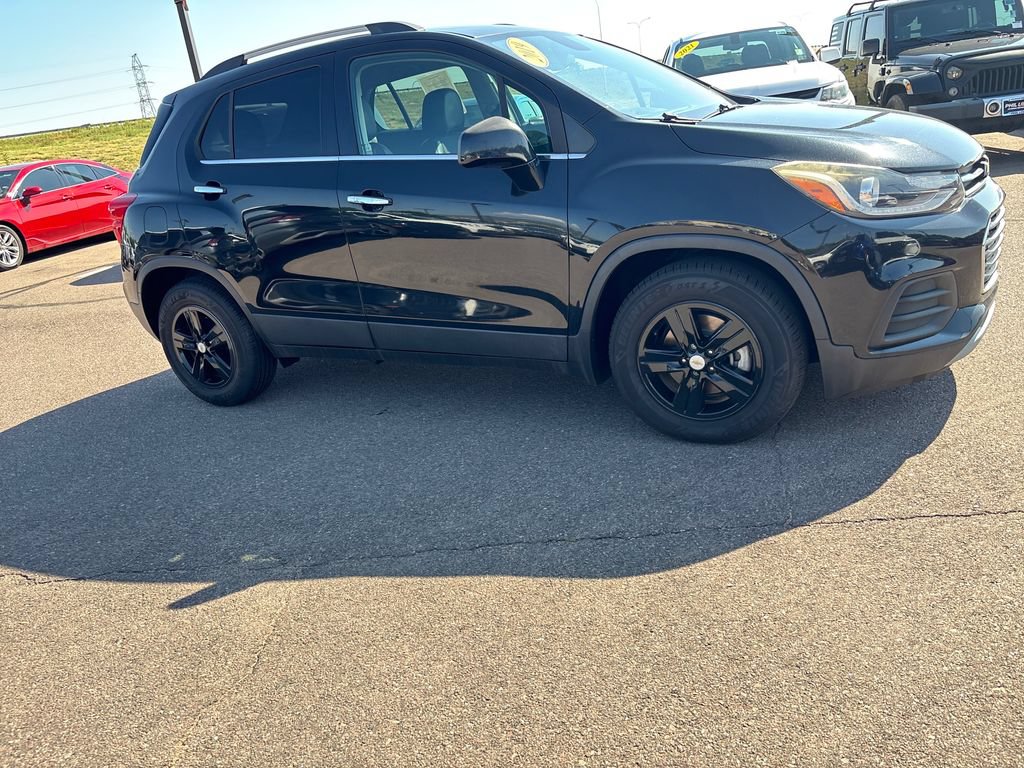 Used 2019 Chevrolet Trax LT w/ LT Convenience Package FWD image 8