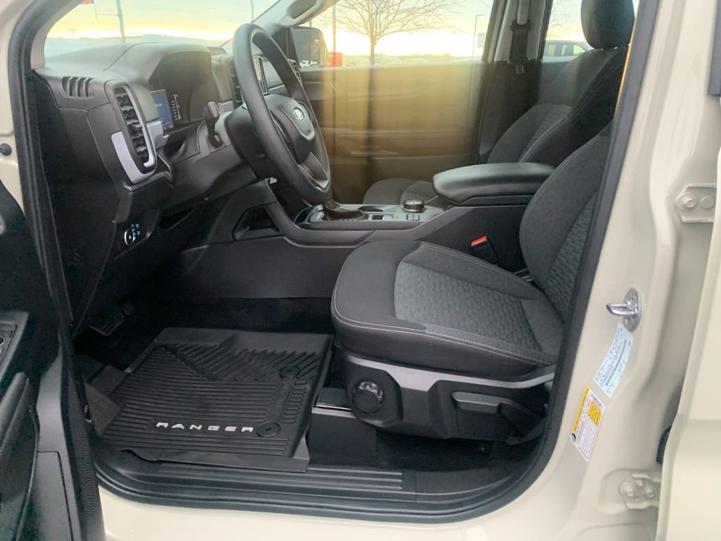 Used 2025 Ford Ranger XL w/ Trailer Tow Package image 12