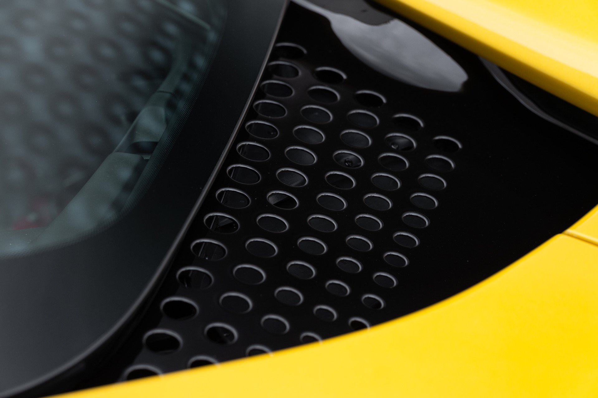 Used 2022 Ferrari SF90 Spider AWD/4WD image 29