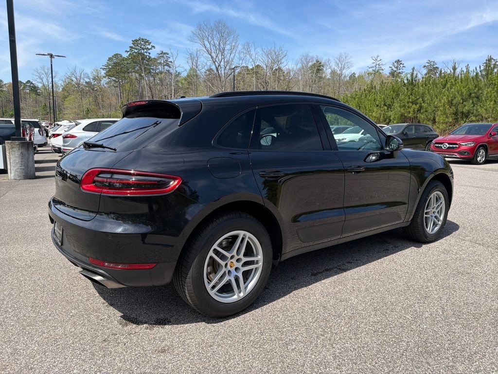 Used 2018 Porsche Macan image 12