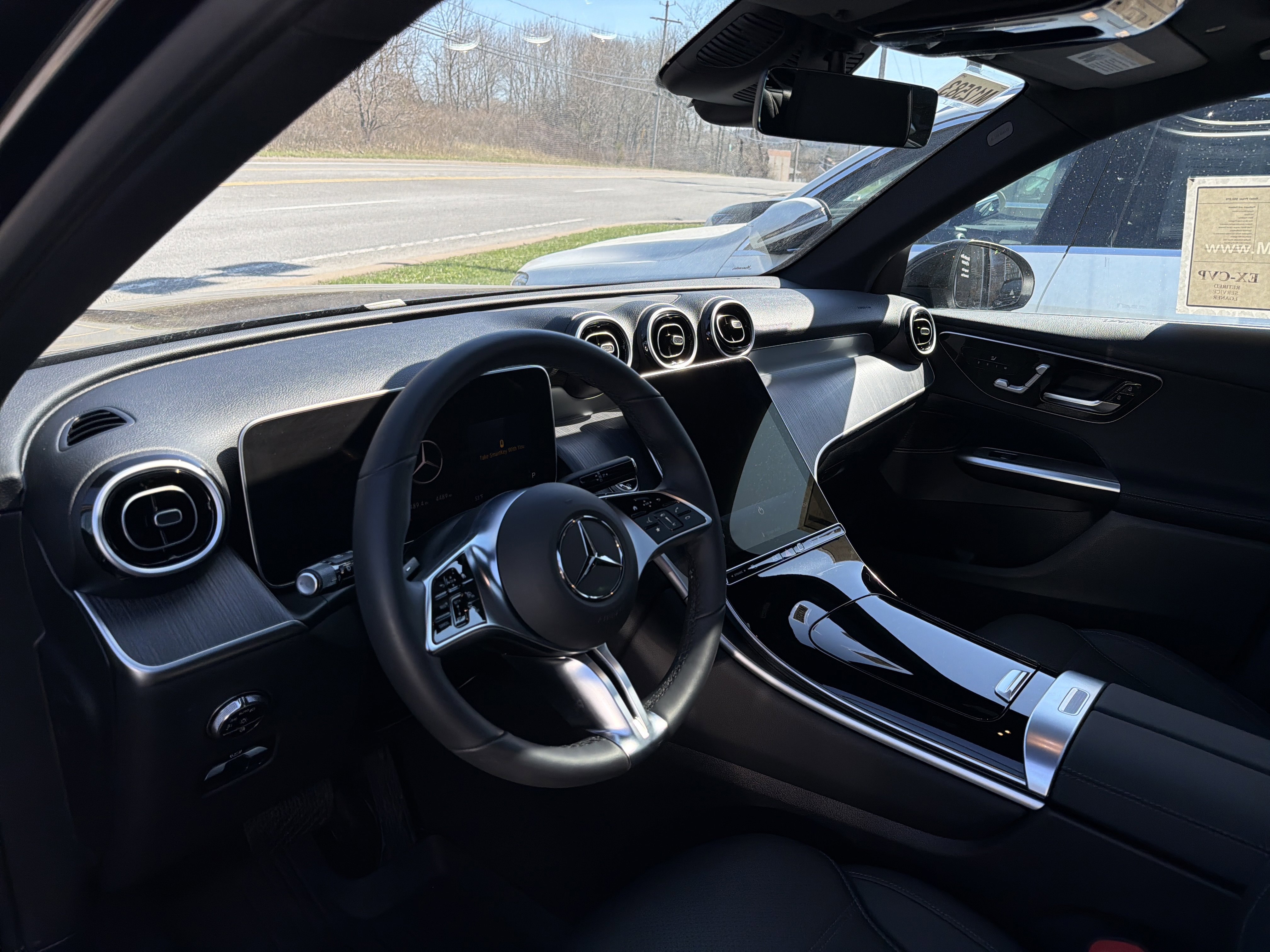 Used 2026 Mercedes-Benz GLC 300 4MATIC image 9