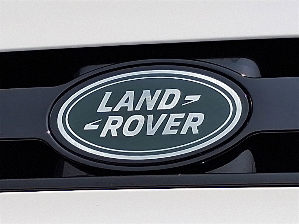 New 2025 Land Rover Defender 110 S image 24