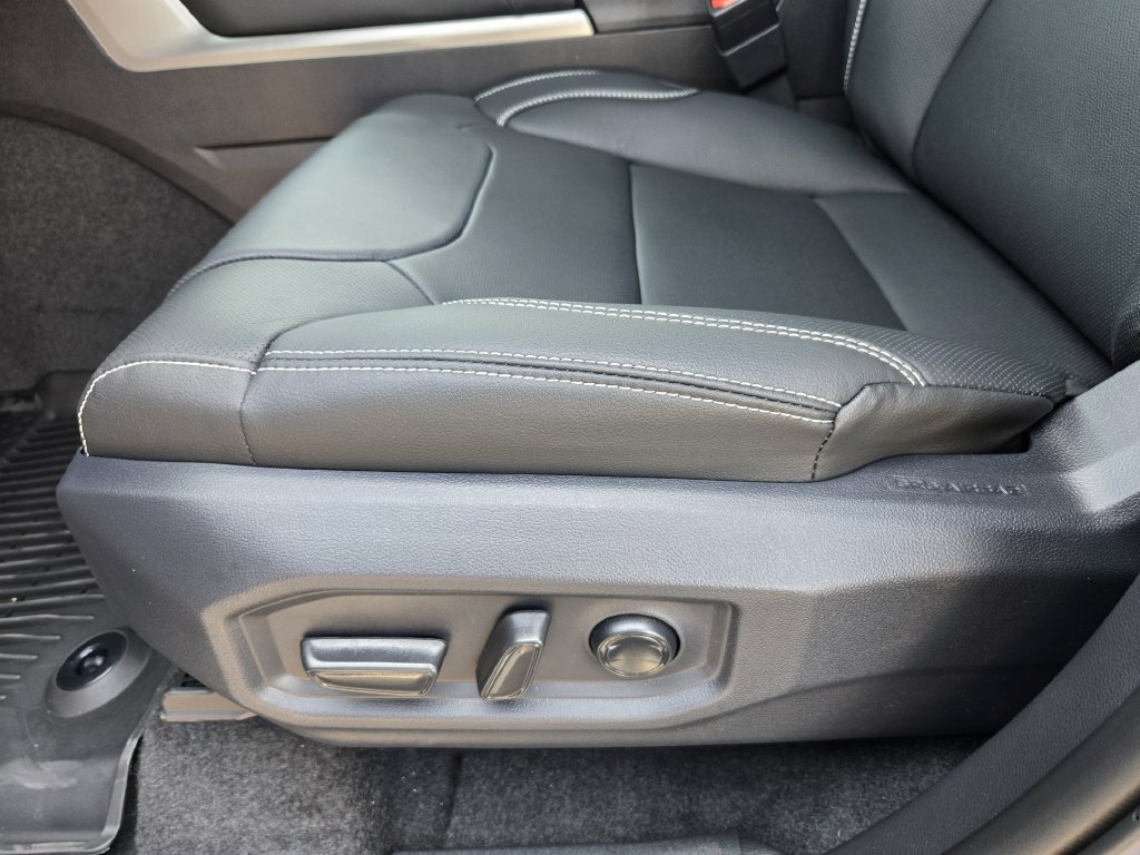 New 2026 Toyota Tundra Limited AWD/4WD image 19