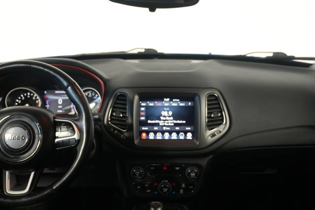 Used 2020 Jeep Compass Trailhawk w/ Cold Weather Group AWD/4WD image 23