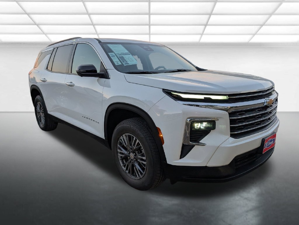 Certified 2024 Chevrolet Traverse LT FWD image 1