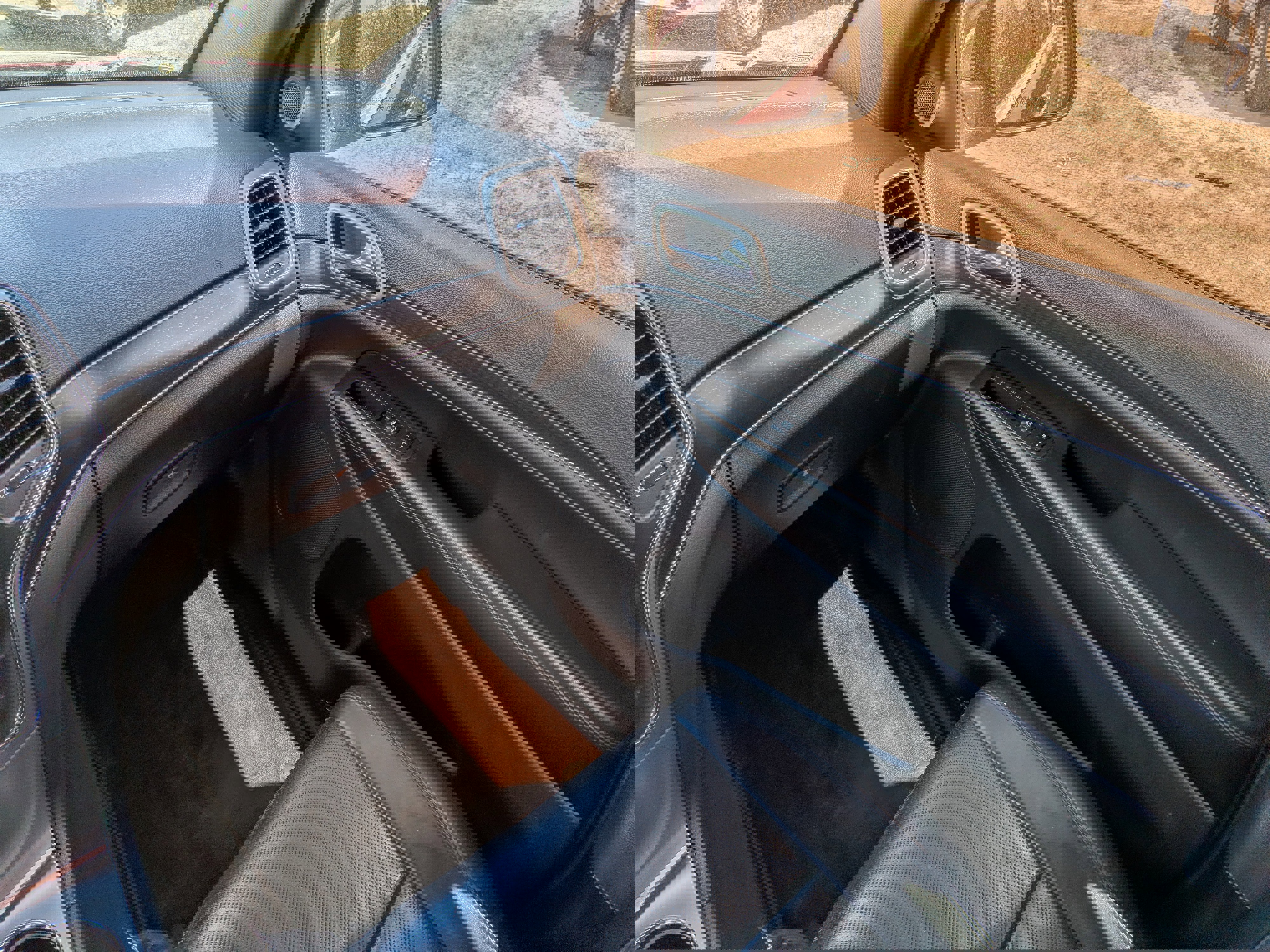 Used 2018 Jeep Grand Cherokee Limited w/ Luxury Group II image 19