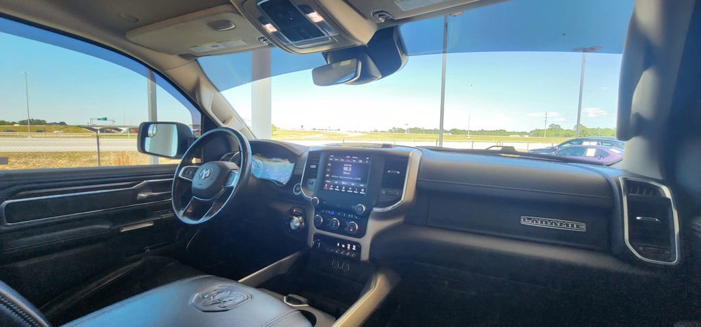 Used 2021 RAM 1500 Laramie AWD/4WD image 23