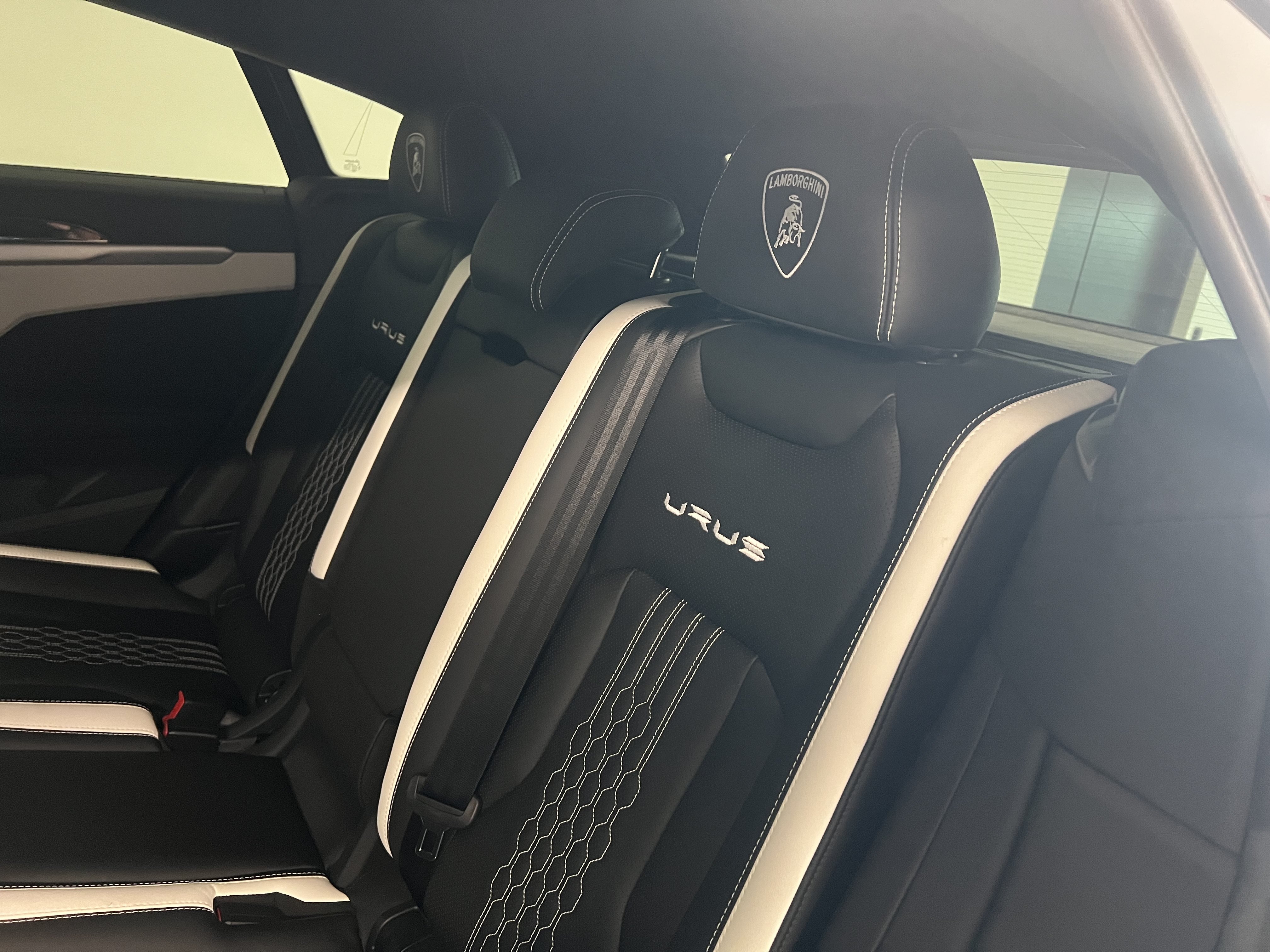 Used 2023 Lamborghini Urus S AWD/4WD image 14