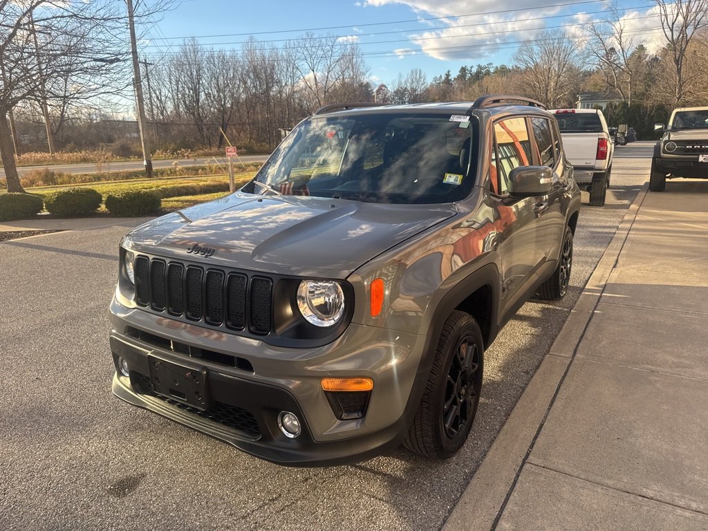 Used 2020 Jeep Renegade Altitude image 3