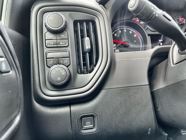 Used 2022 Chevrolet Silverado 1500 Custom AWD/4WD image 17