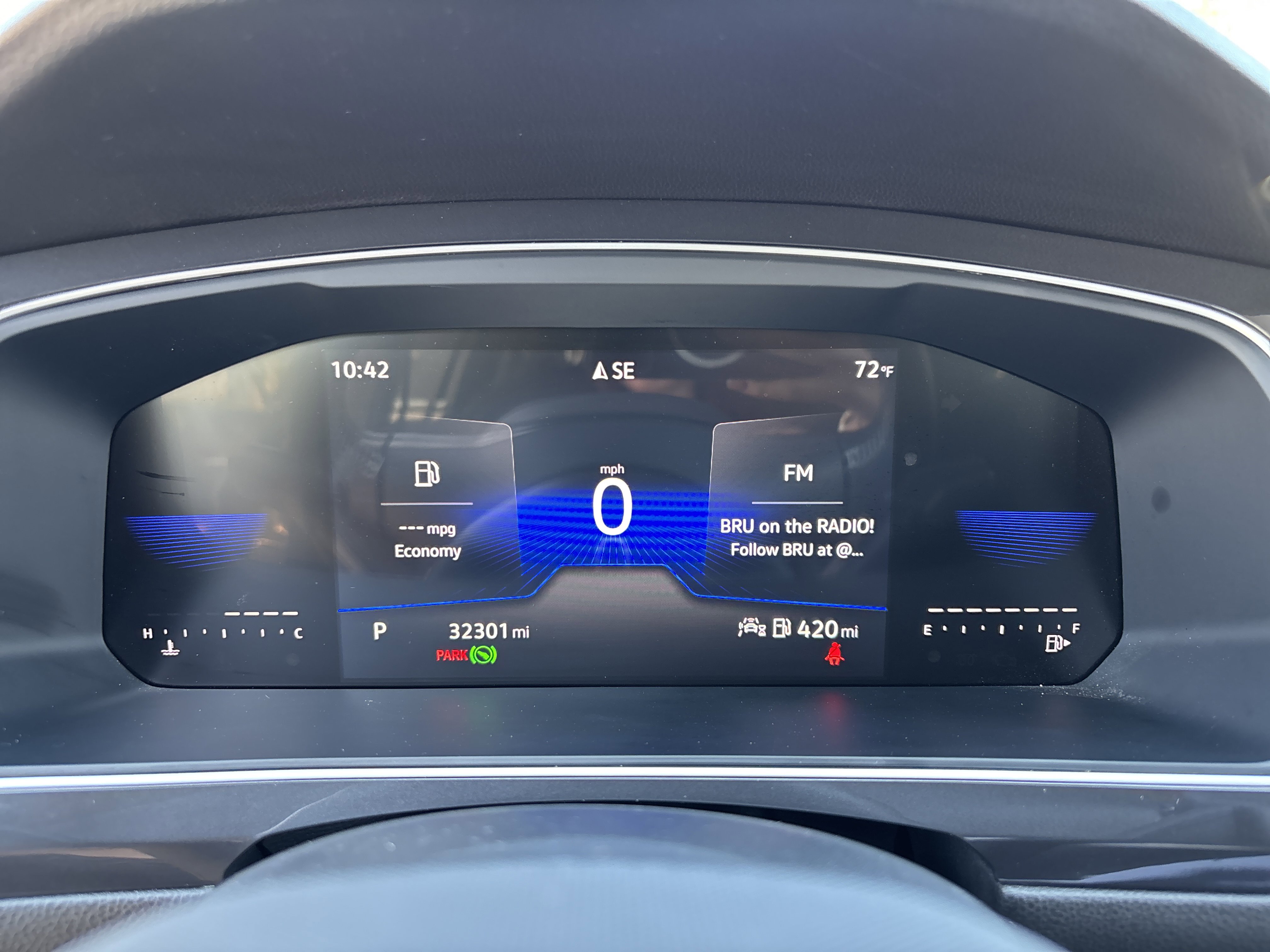 Certified 2023 Volkswagen Tiguan SE FWD image 28