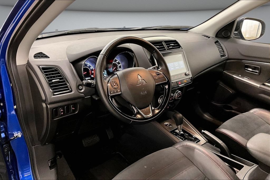 Used 2024 Mitsubishi Outlander Sport SE AWD/4WD image 17