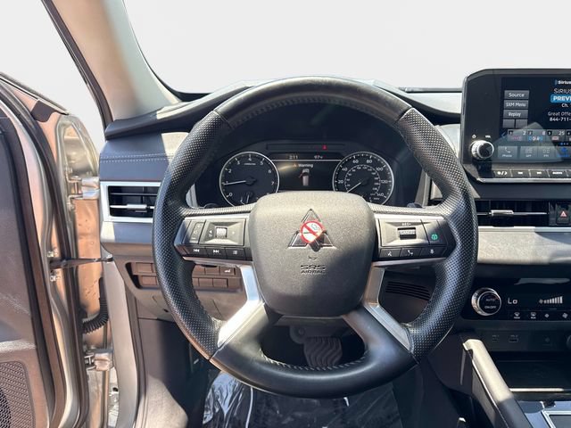 Used 2024 Mitsubishi Outlander SE FWD image 27