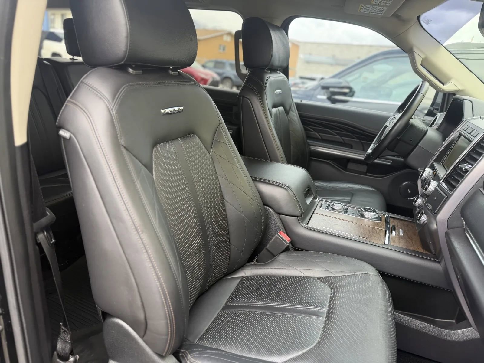 Used 2018 Ford Expedition Platinum image 21