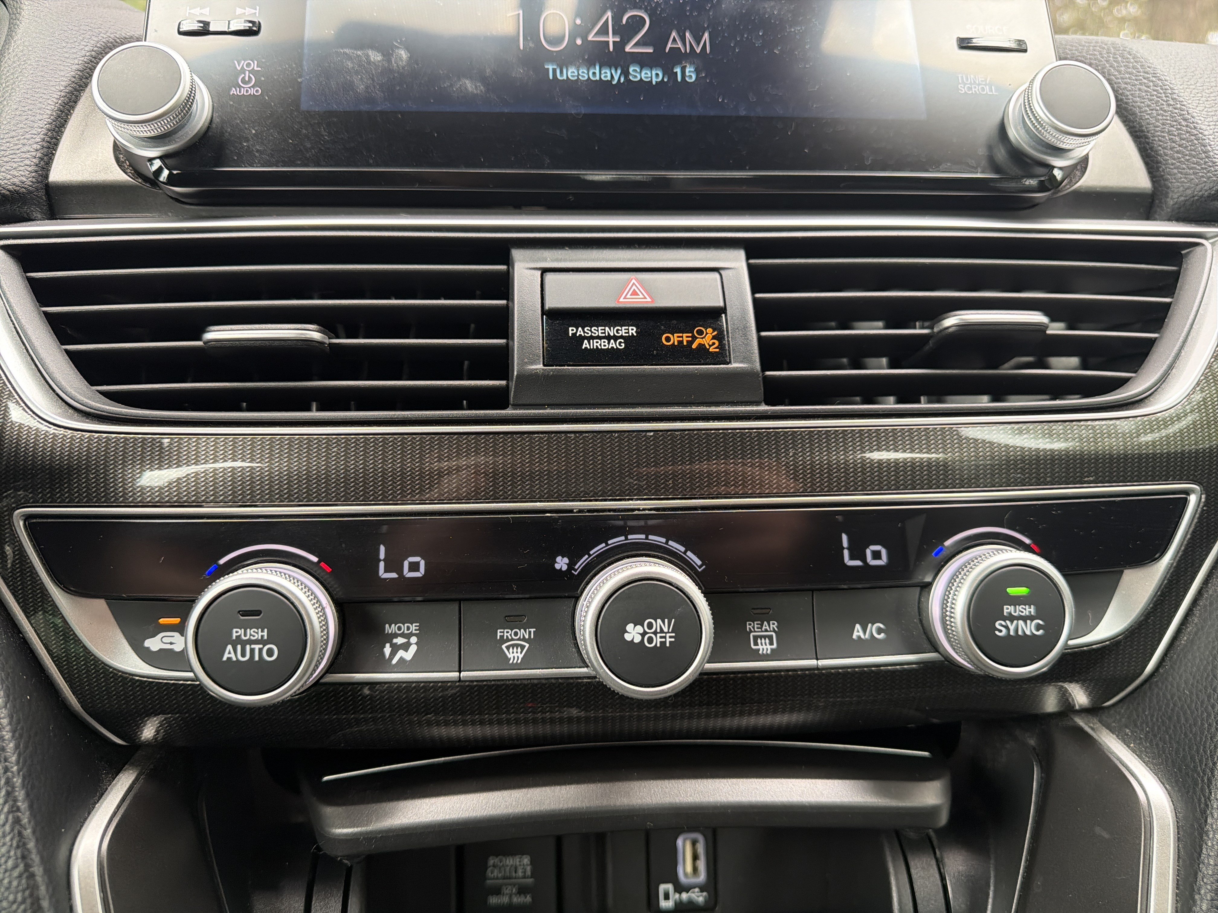 Used 2018 Honda Accord Sport image 25