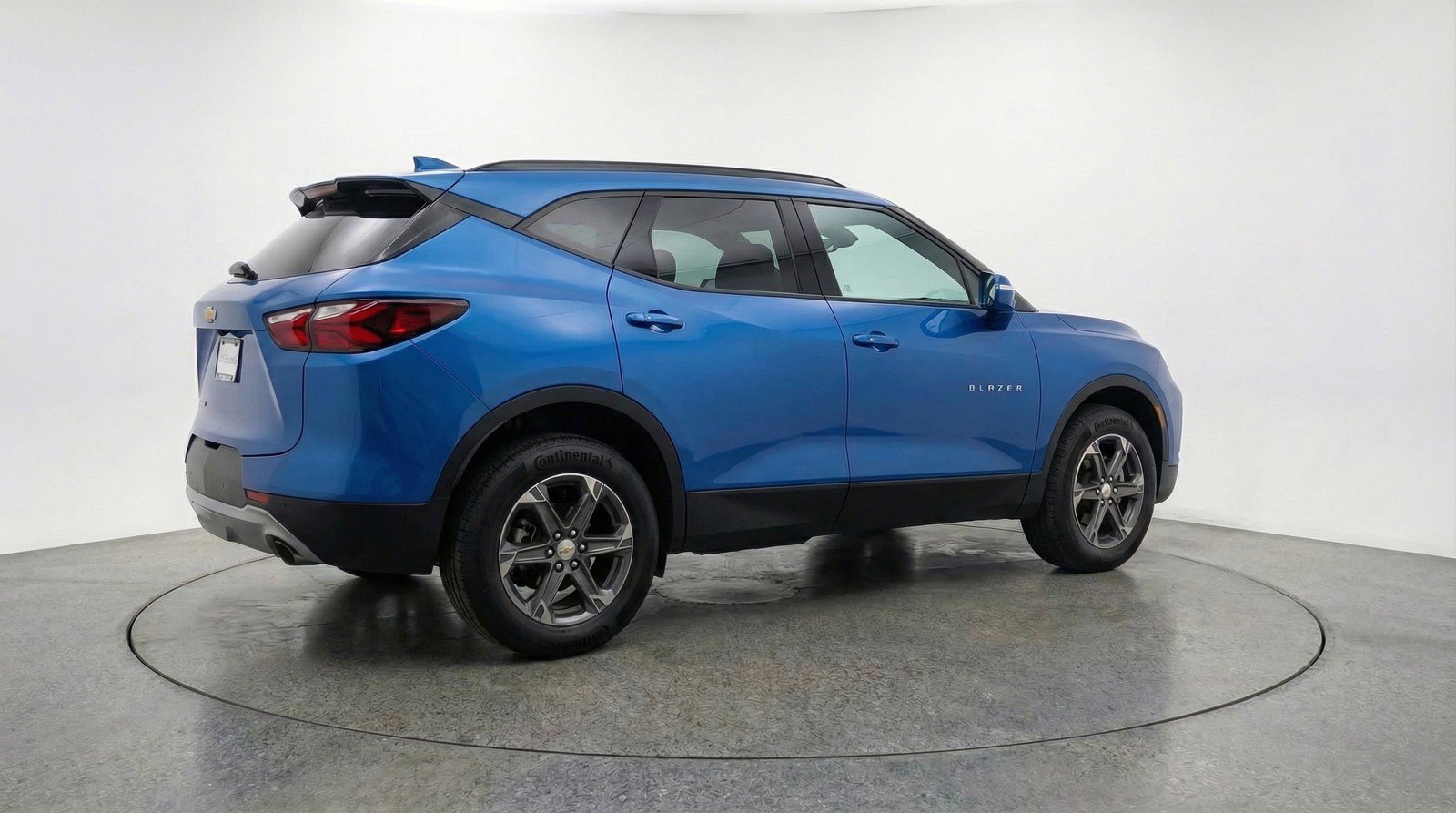 Used 2025 Chevrolet Blazer LT image 9