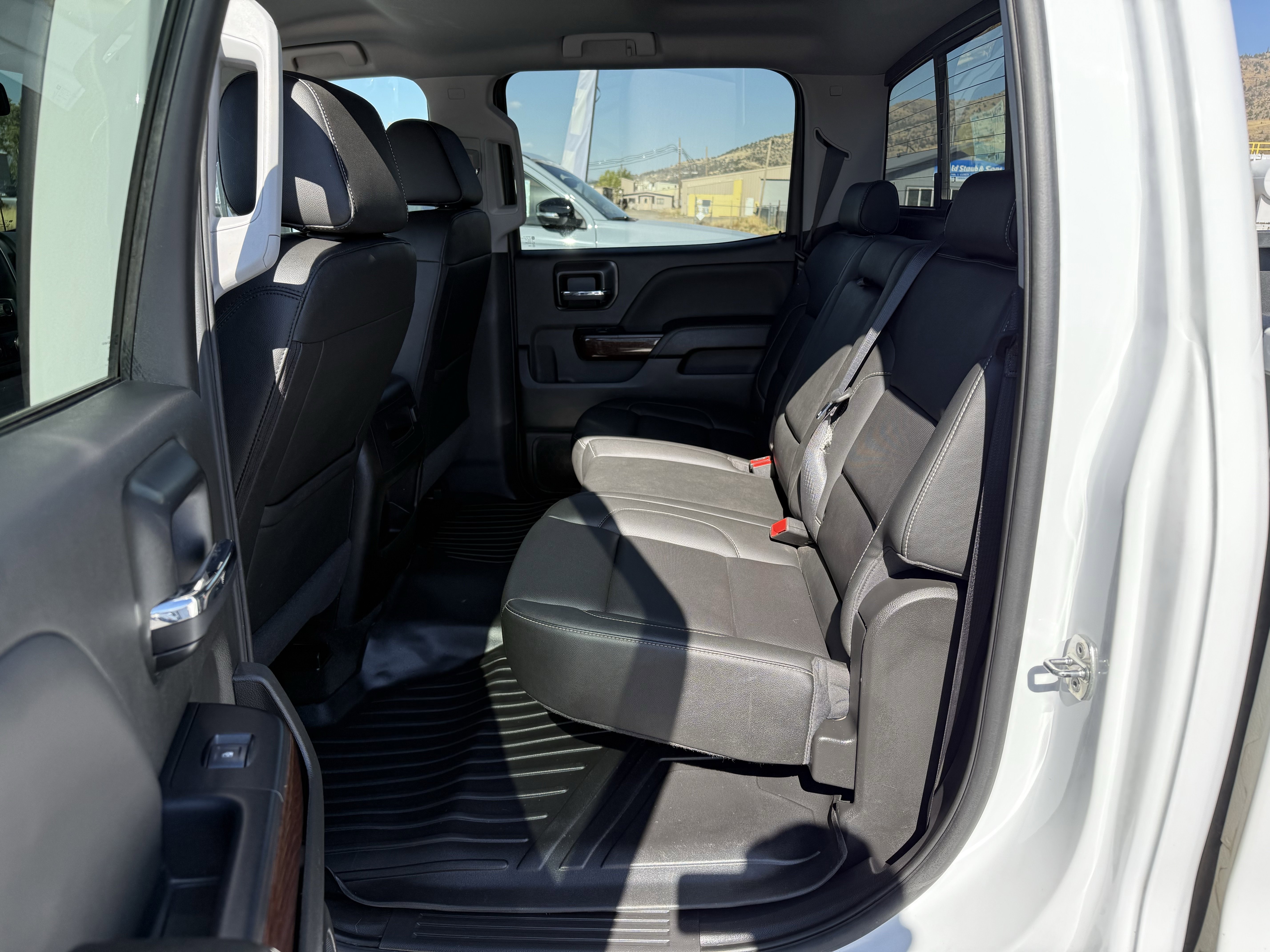 Used 2018 GMC Sierra 1500 SLT image 12