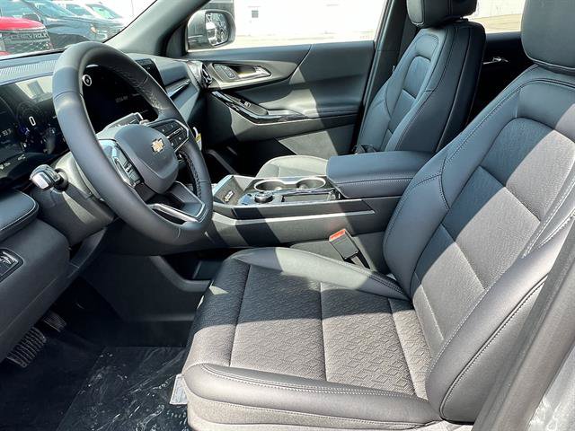New 2027 Chevrolet Equinox LT w/ Convenience Package II AWD/4WD image 11