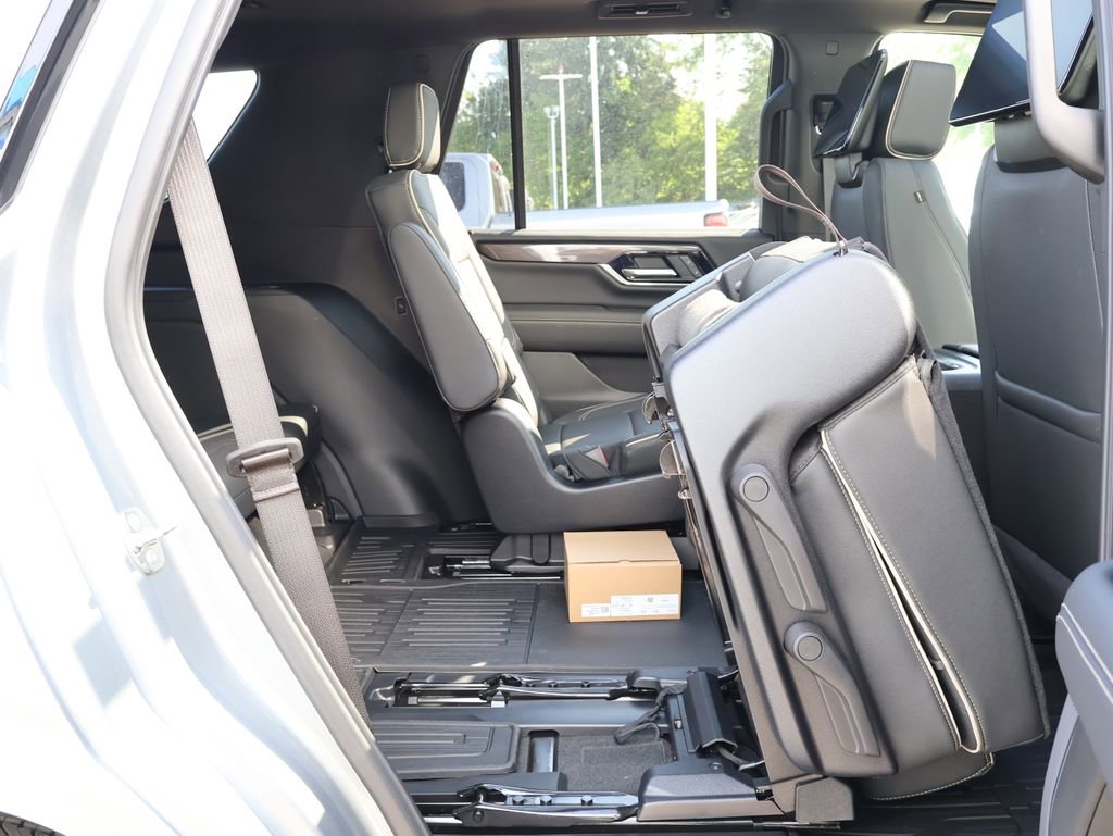 New 2026 GMC Yukon Elevation w/ Elevation Premium Package AWD/4WD image 44