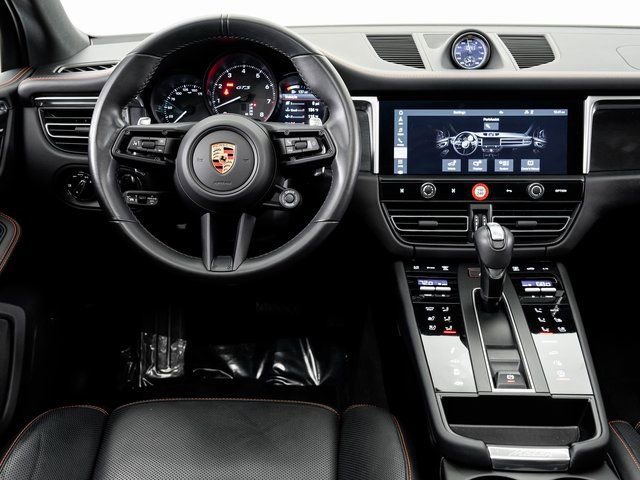 Certified 2024 Porsche Macan GTS image 18