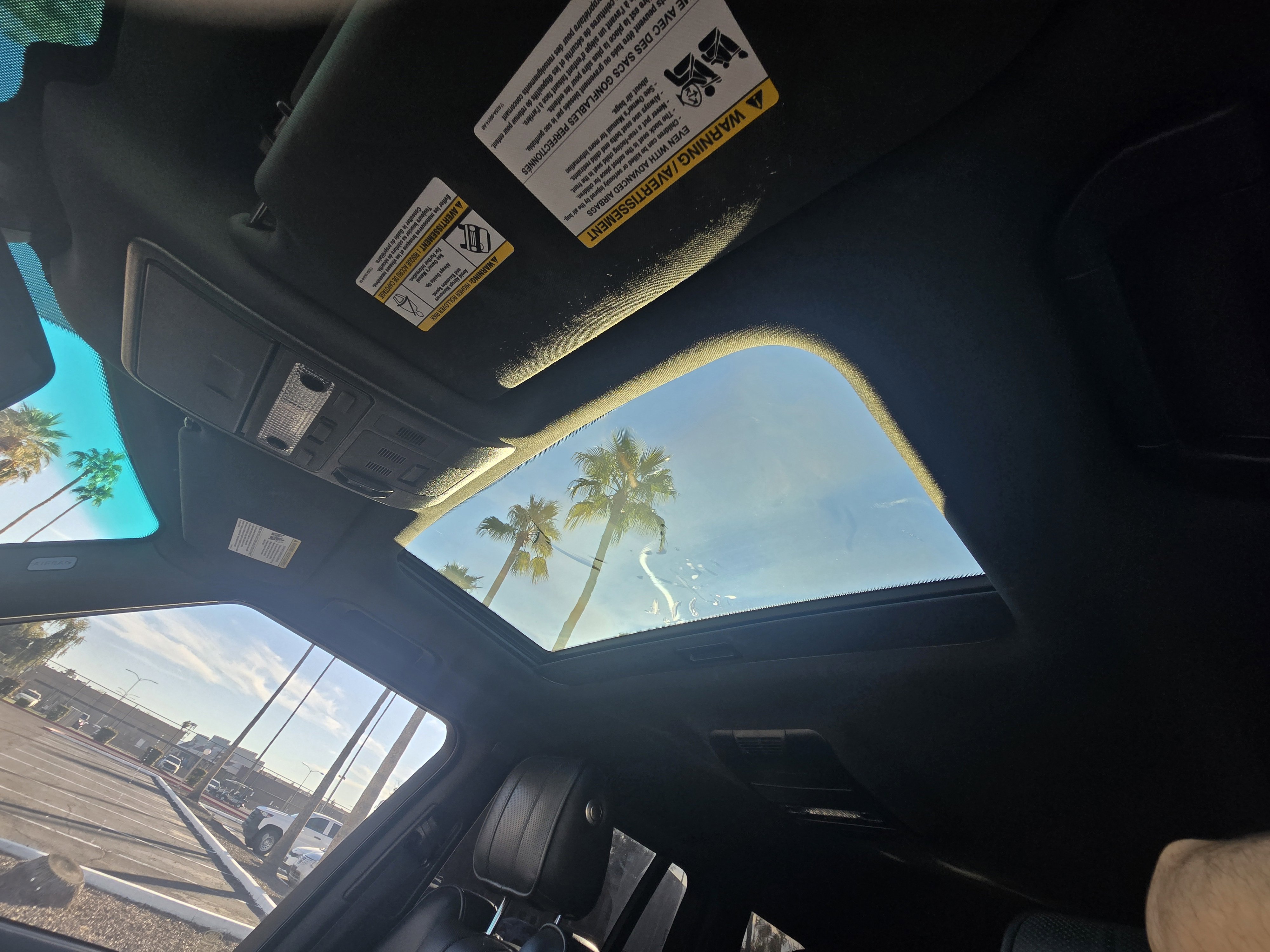 Used 2012 Land Rover Range Rover HSE LUX image 22