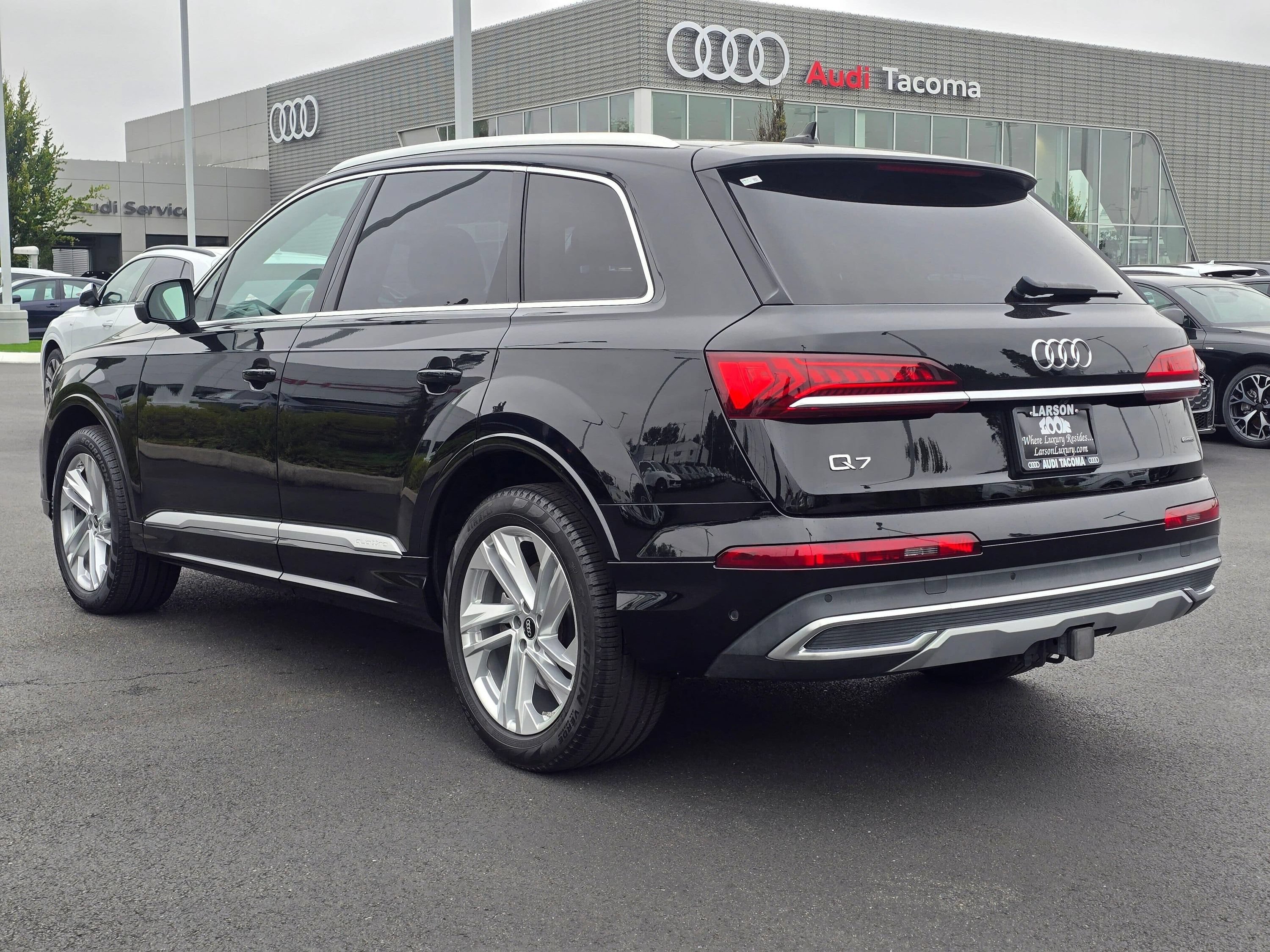 Used 2023 Audi Q7 3.0T Premium Plus w/ Premium Plus Package AWD/4WD image 3