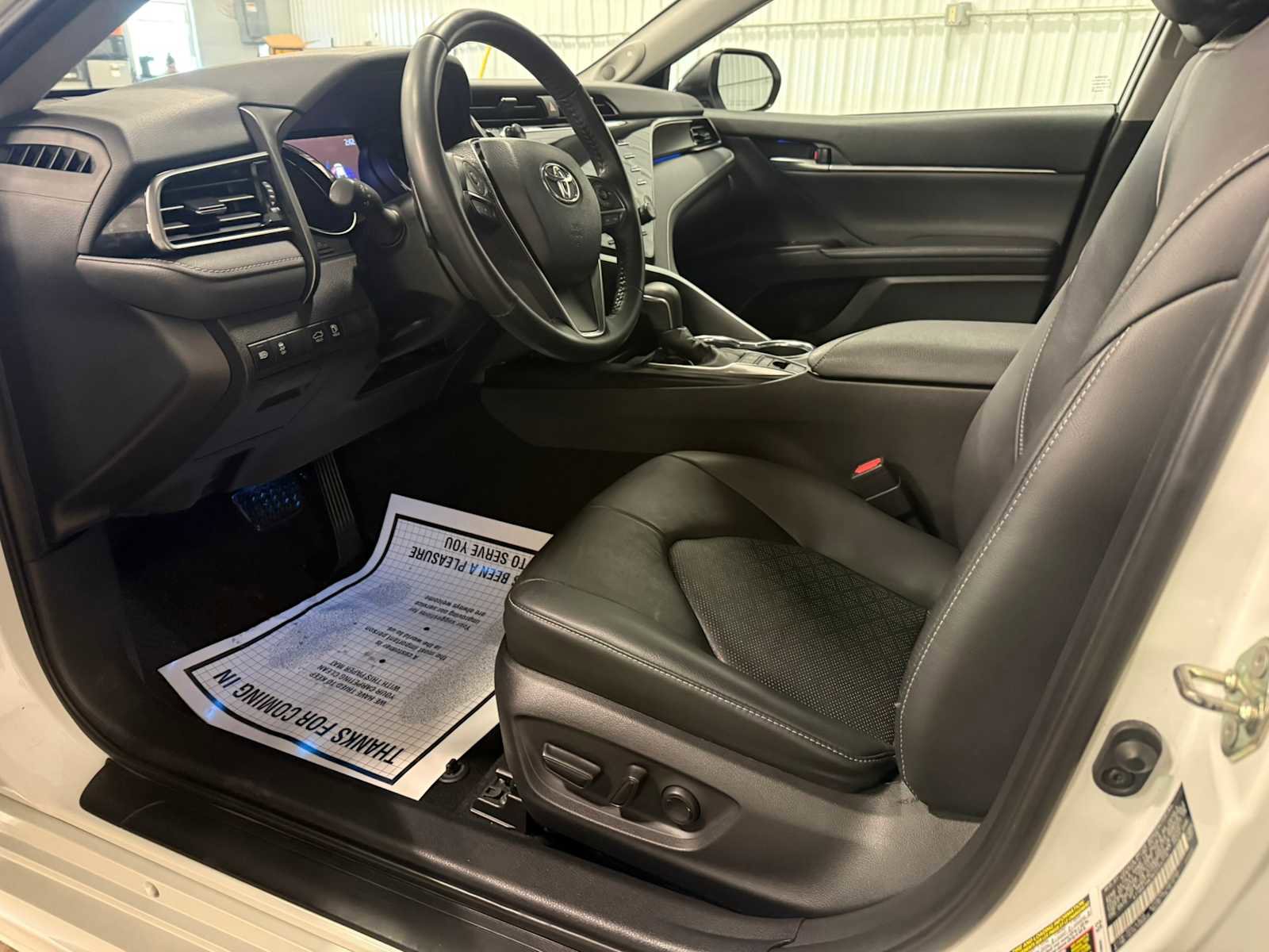 Used 2019 Toyota Camry XSE w/ Navigation Package image 19