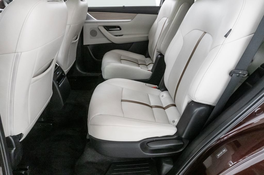 Used 2024 MAZDA CX-90 Plug-In Hybrid w/ Premium Plus AWD/4WD image 29