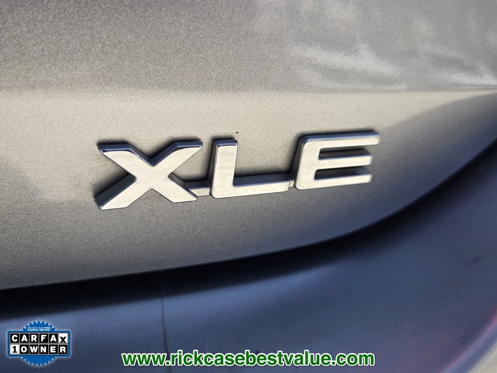 Used 2023 Toyota Highlander XLE FWD image 18