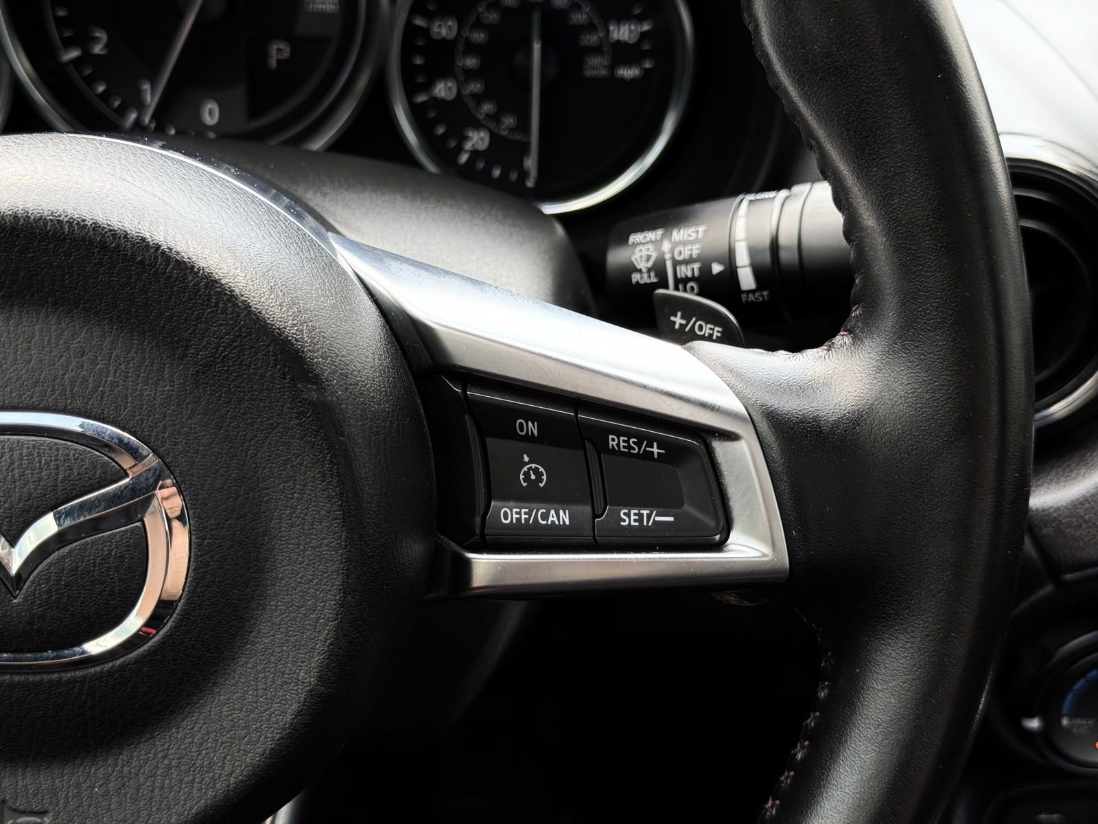 Used 2017 MAZDA MX-5 Miata RF Club image 39