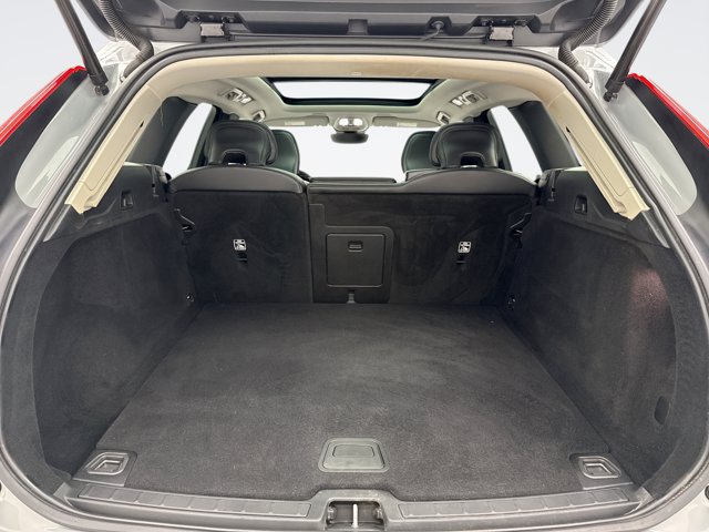 Used 2024 Volvo XC60 B5 Core w/ Climate Package AWD/4WD image 21