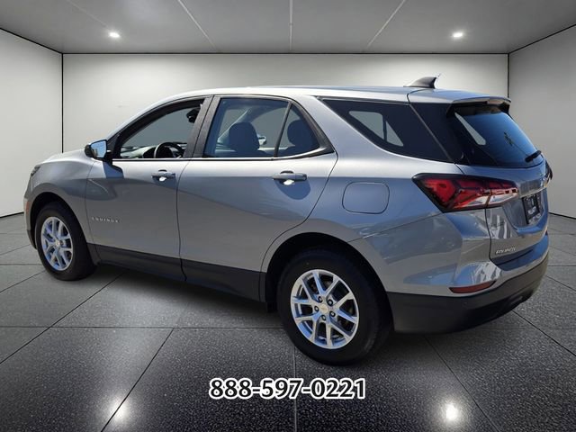 Used 2024 Chevrolet Equinox LS image 3