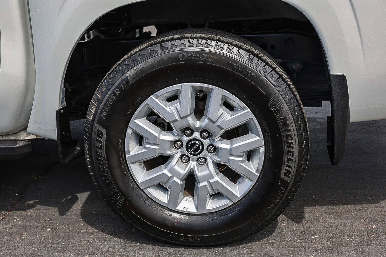 Used 2022 Nissan Frontier SV RWD image 28