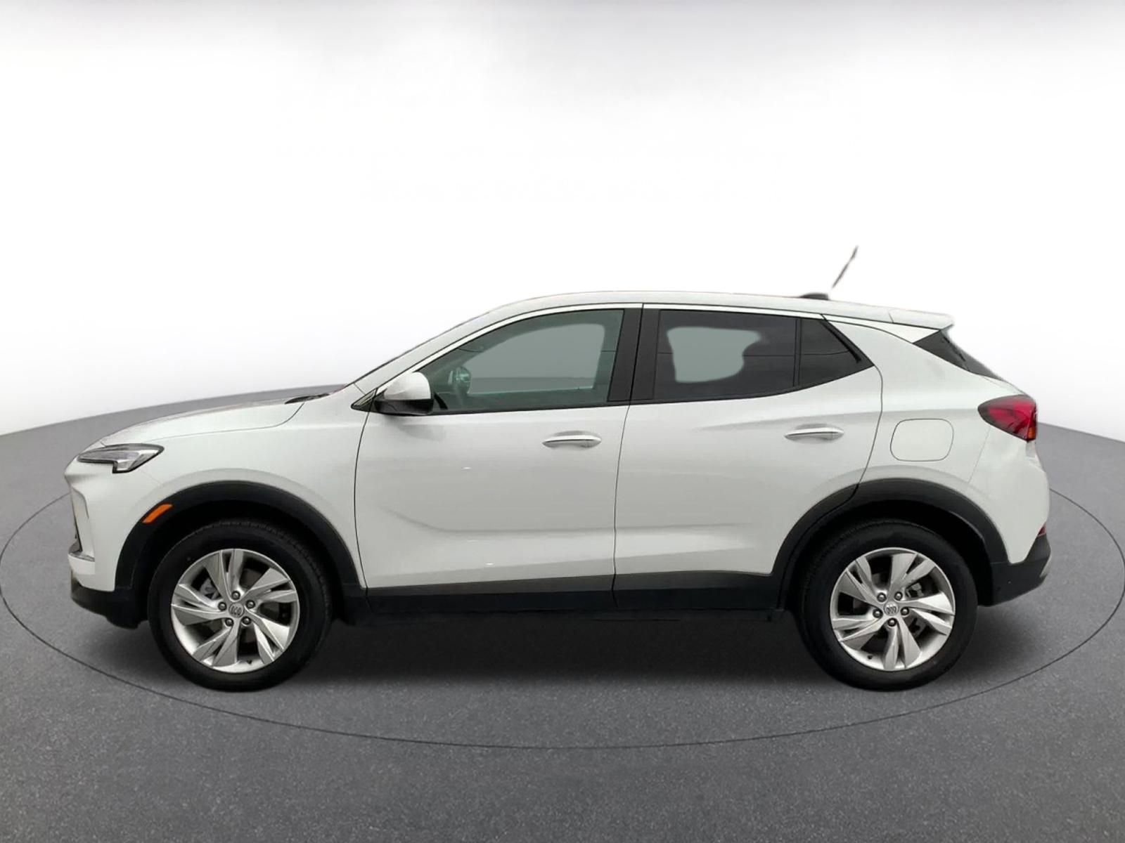 Used 2025 Buick Encore GX Preferred image 9