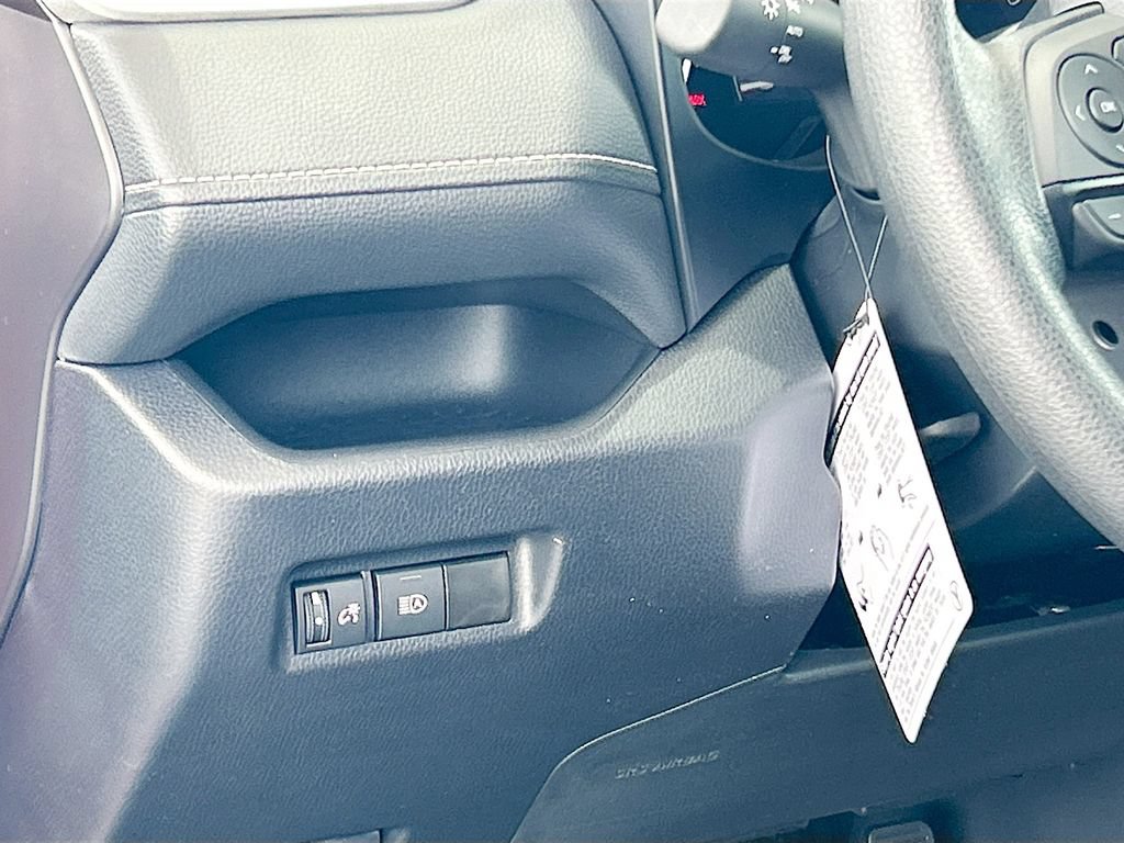New 2025 Toyota RAV4 XLE FWD image 8